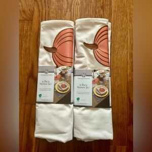 2 Sets of 6 White Huntington Home Napkins W/ Pumpkin Pattern Great for Hosting